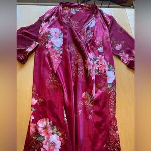 California Dynasty Vintage 2-Piece Floral Nightgown and Kimono Robe Set